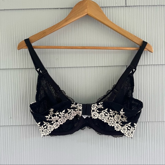 Wacoal Embrace Lace Underwire Bra Black White Floral size 38DD - Picture 3 of 4